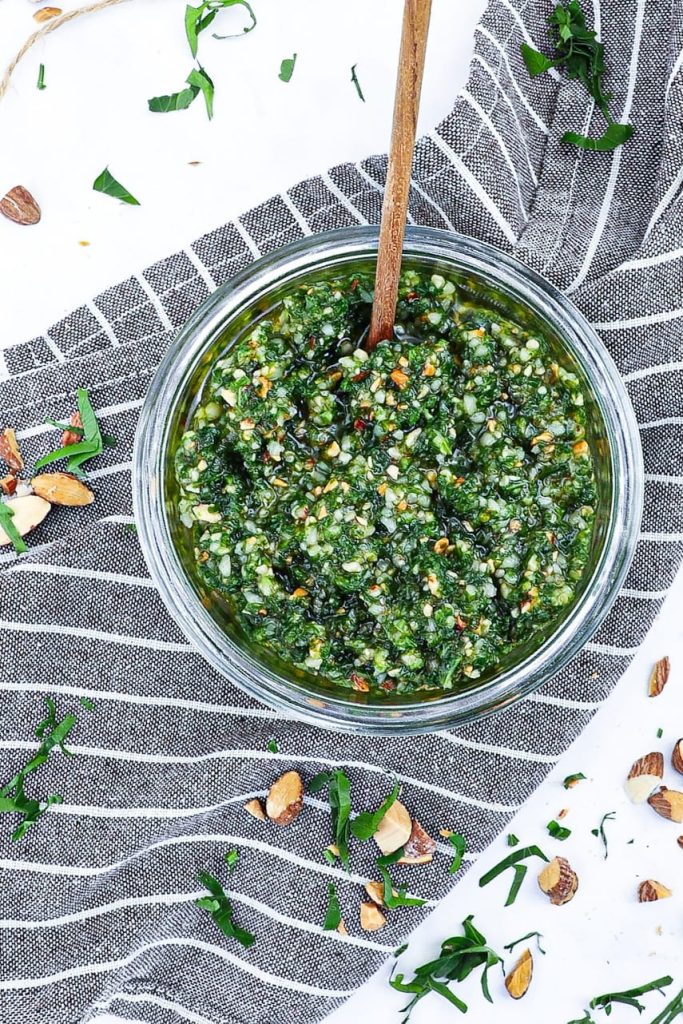 Grønkålspesto - Opskrift på hjemmelavet pesto med grønkål