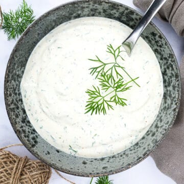 Dilddressing - Opskrift på dilddressing med creme fraiche