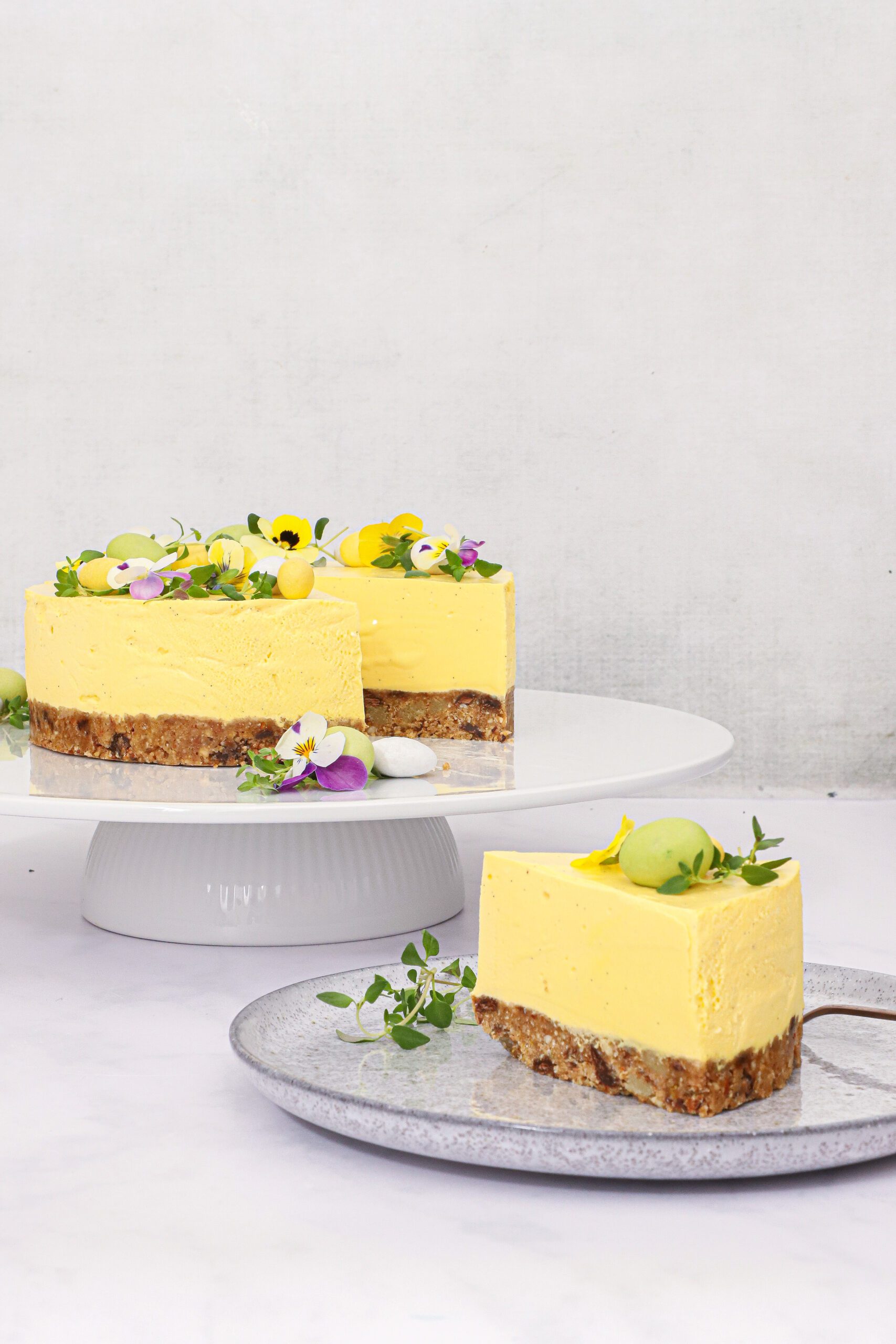 Cheesecake med citron, chokolade og marcipan - Påskekage